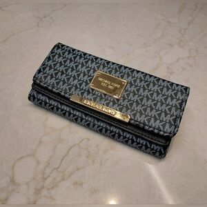 Michael Kors Trifold Wallet
